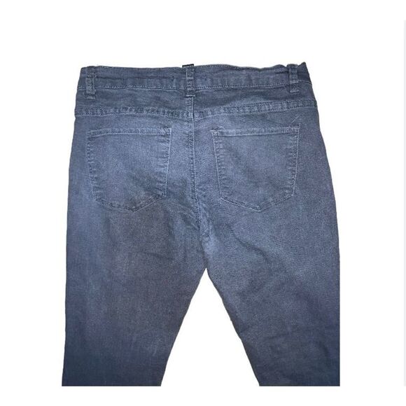 Forever 21 Jeans  - Picture 4 of 7
